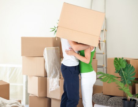 Efficient local removals service supporting a final move in Elephant and Castle