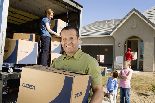 Commercial movers handling office relocation in Elephant and Castle